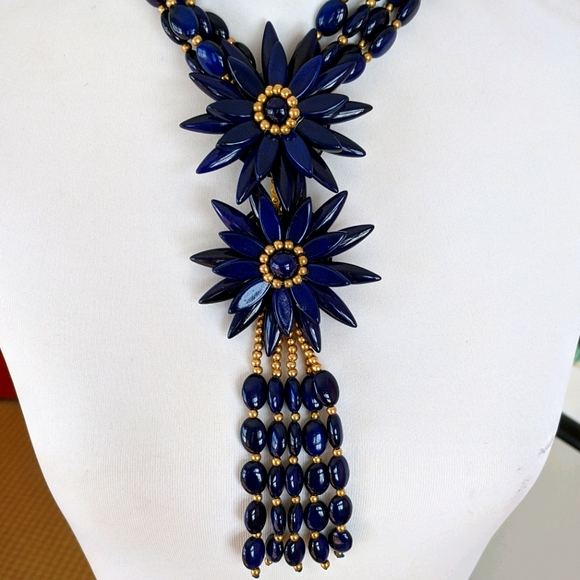 Gardenia Jewelry - STATEMENT NECKLACE 📿📿📿📿📿